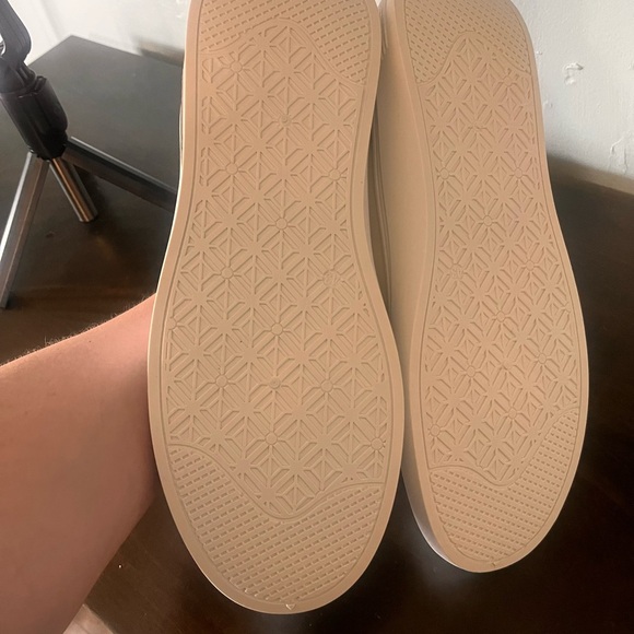 White and Brown Sneakers Soft Flexible Design NWOT - Picture 4 of 4